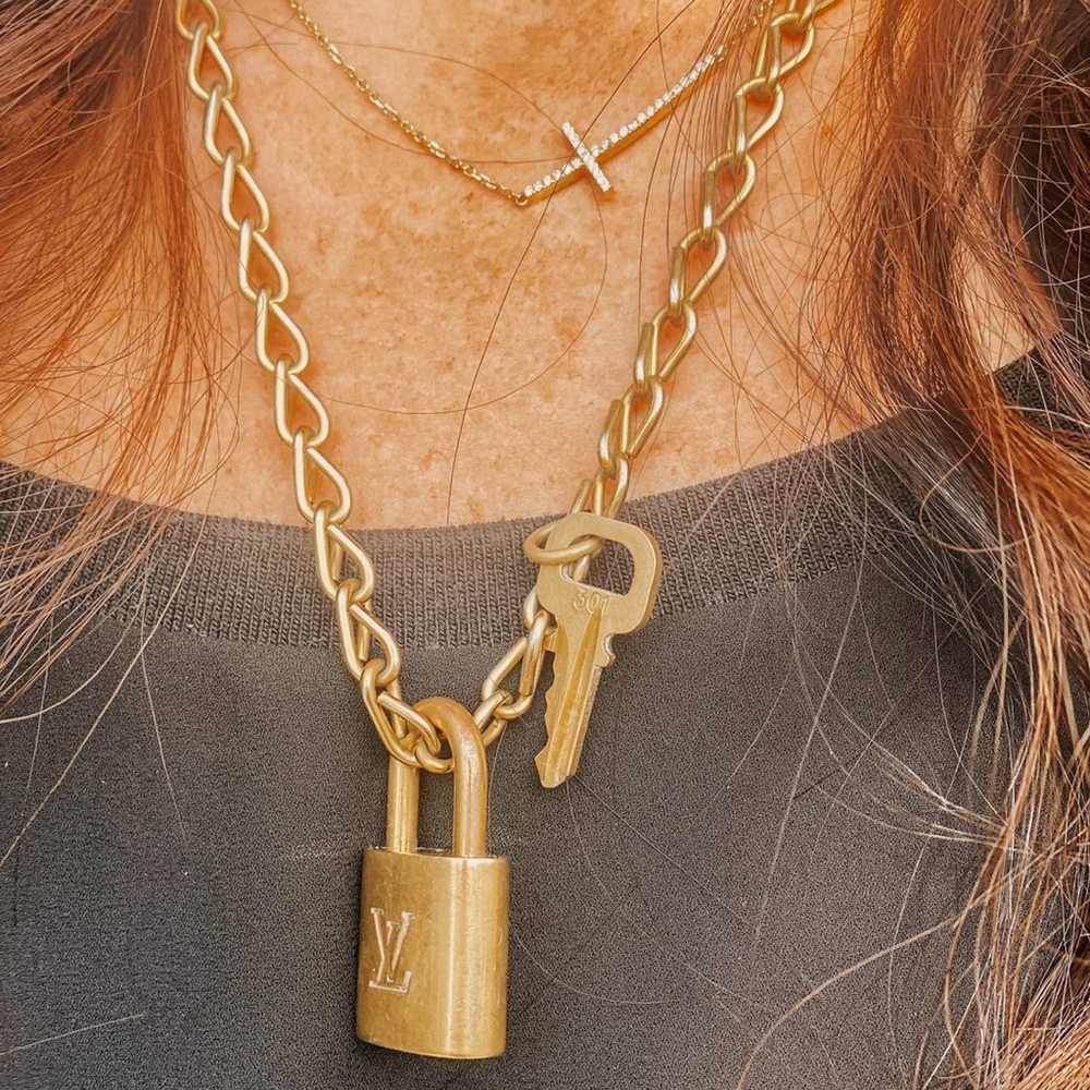 Sale!!!! Unique beautiful authentic Vintage Louis Vuitton key and lock necklace